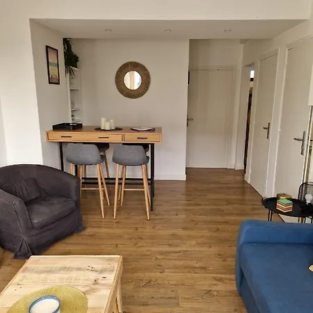 شقة Les 4 Saisons 2 *